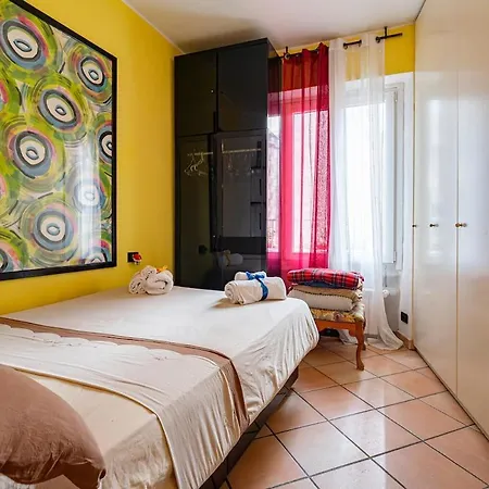 Fara - Luxury 5 Minutes From Duomo Apartment